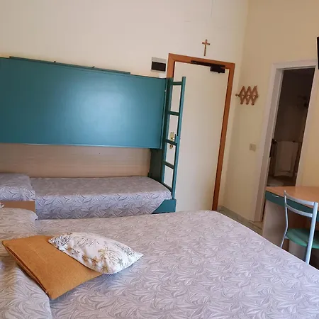 Отель Solidea 3*