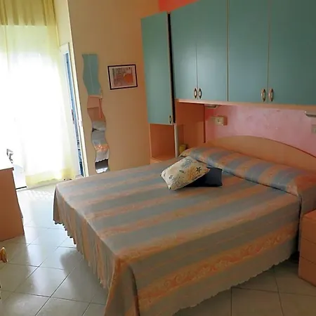 Hotel Solidea 3*