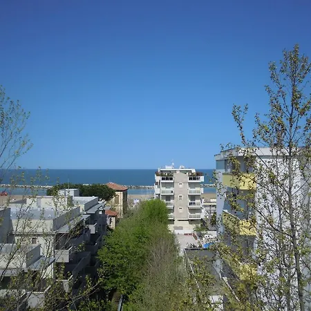 索类迪雅酒店 3*