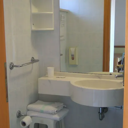 索类迪雅酒店 酒店 里米尼